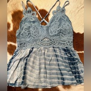 WILLOW AND ROOT boutique Tie die flow shirt